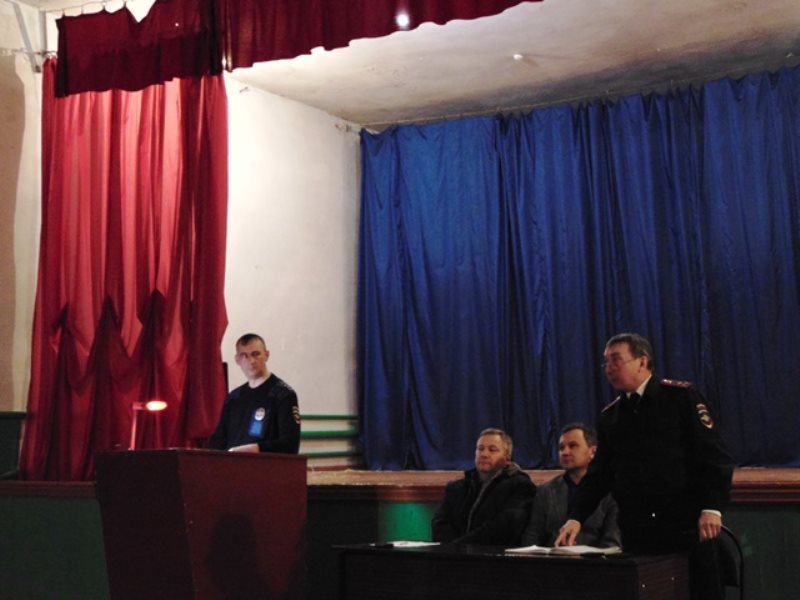В поселке Лопуховка состоялось собрание граждан